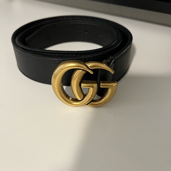 Black Gucci belt size 0-2 - Picture 2 of 3
